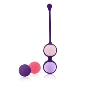 Rianne S. Play Kegel Balls